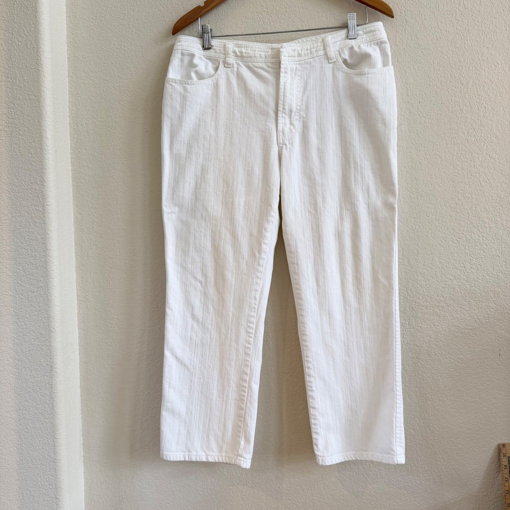 Chicos Platinum White Straight Leg Jeans Size 12 Short Cotton Stretch